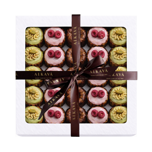 Kanelių rinkinys MIX dėžutėje su langeliu, 25 vnt.