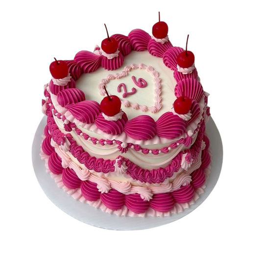 Širdelės formos tortas, ryškiai rožinis su vyšniomis, 37 Eur/kg